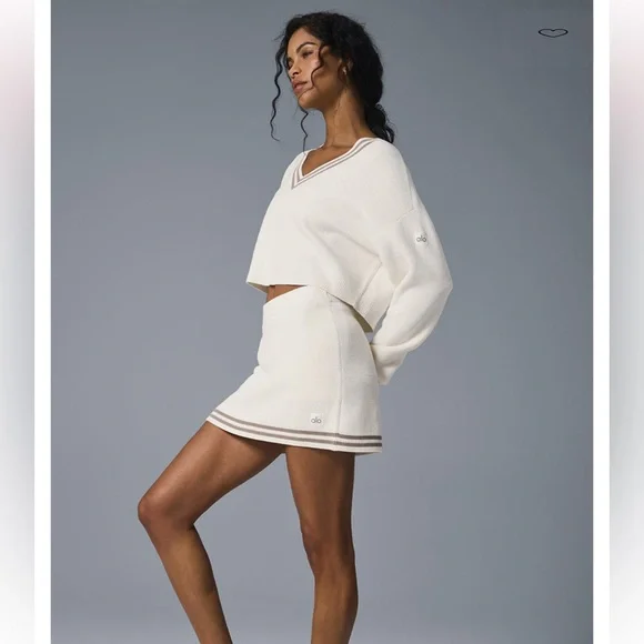 Alo Three piece Tennis Club Sweater Knit V-Neck Pullover , top & skirt - Picture 1 of 10